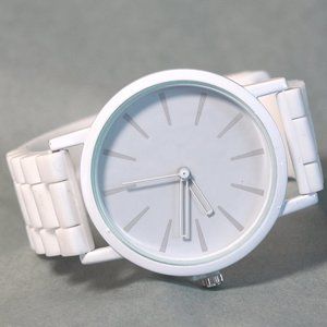 White Large Dial Silicone Watch.